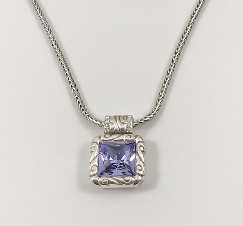 Collana con ciondolo - , in